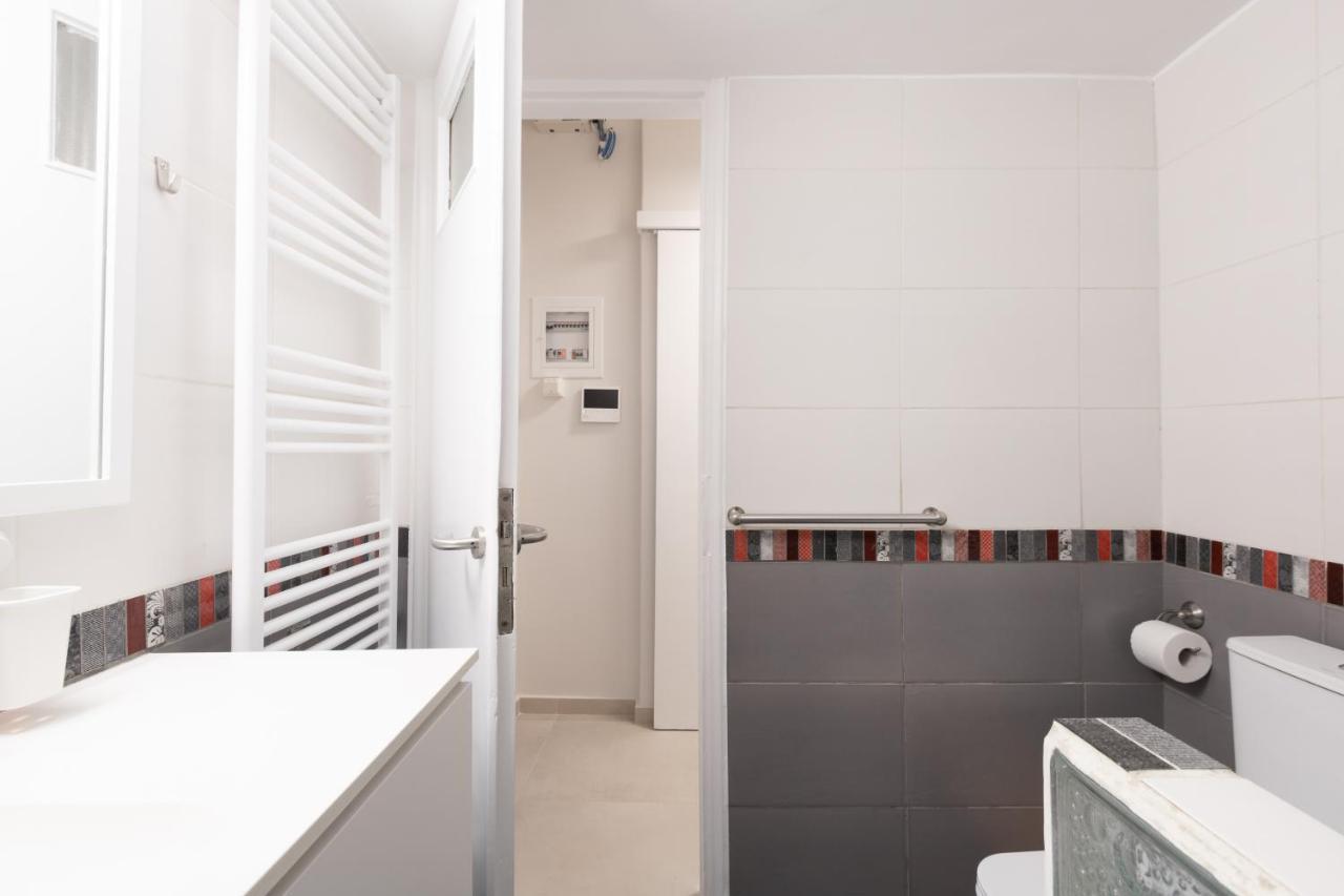 Modern 2-Bedroom Apt, 200M From The Acropolis Atena Exterior foto